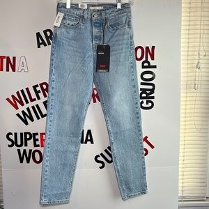 Aritzia color tango light Wedgie Icon Jean